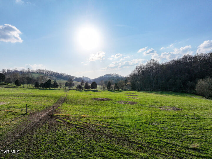 Property Photo:  465 Clear Creek Road  TN 37641 