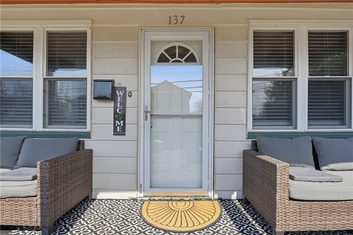 Property Photo: 137 E Pennview St PA 15223