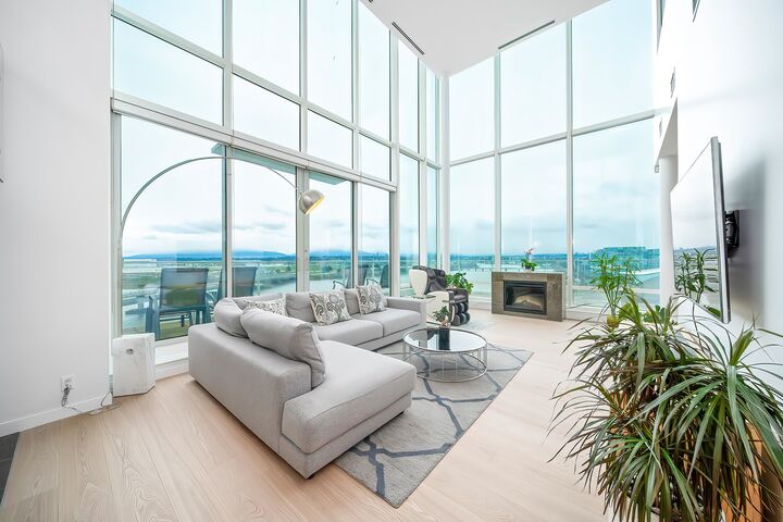 Property Photo: 5131 Brighouse Way 901 BC V7C 0A6