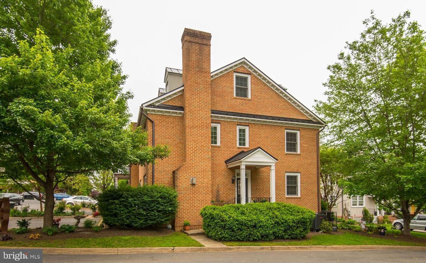 Property Photo: 5 Piedmont Drive VA 20117