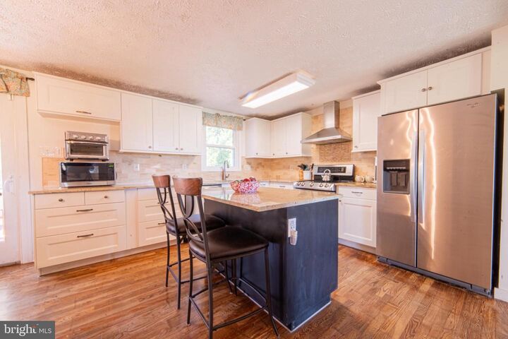 Property Photo:  1112 Mullica Hill Road  NJ 08062 