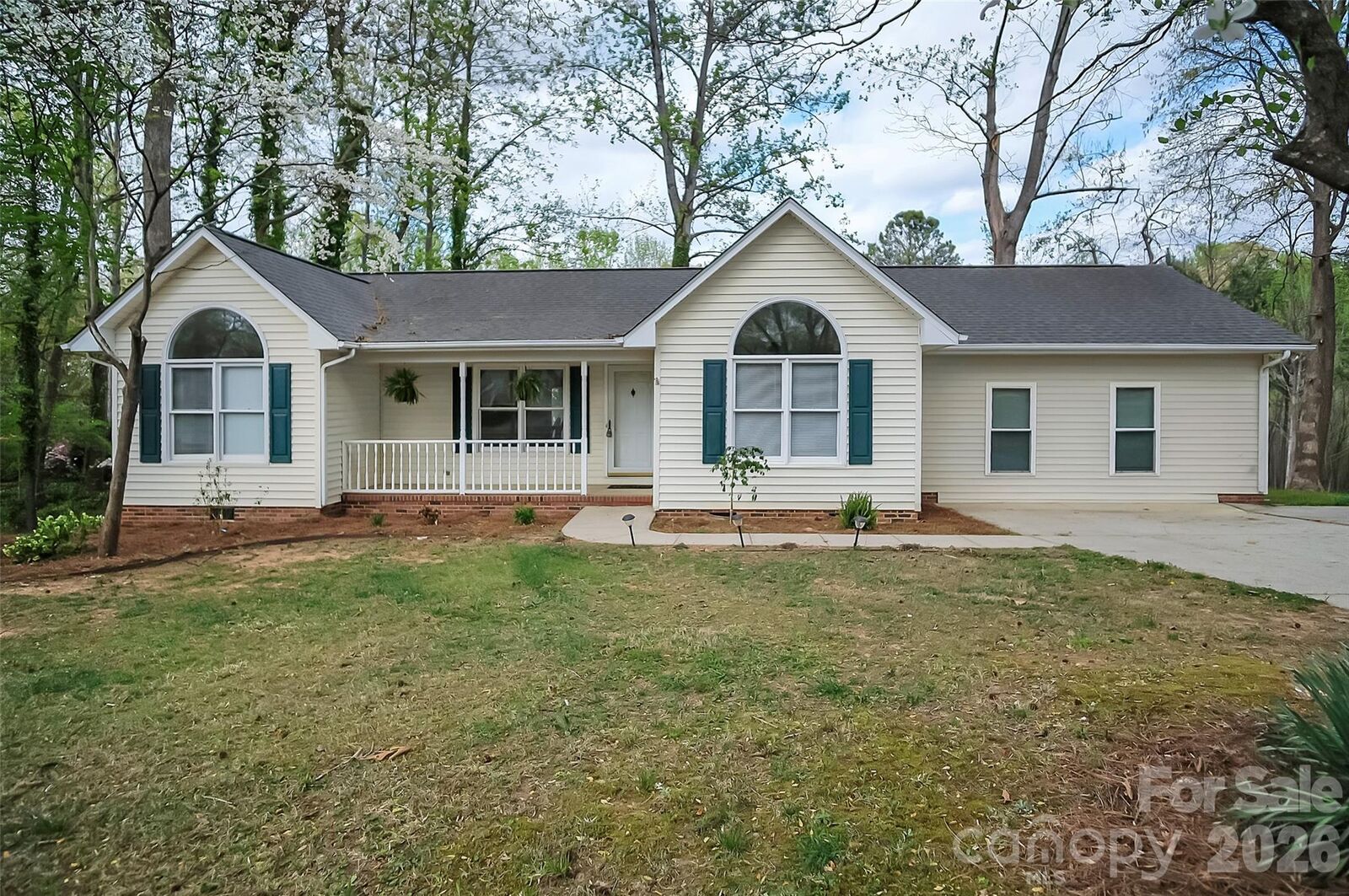 Property Photo: 123 General Pemberton Street NC 28164