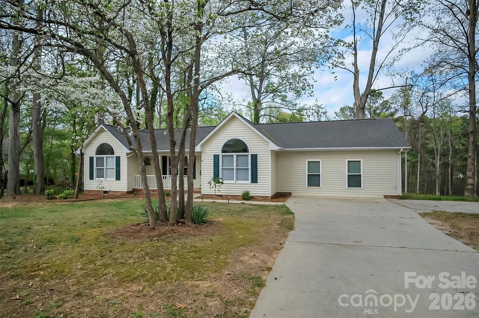 Property Photo:  123 General Pemberton Street  NC 28164 