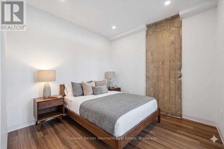 Property Photo:  120 Huron Street 322  ON N1E 0T8 