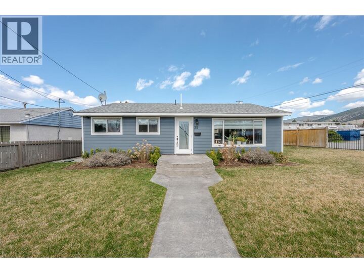 35 Granby Avenue — photo 1