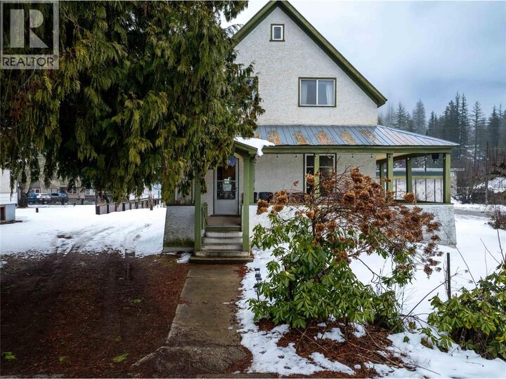 Property Photo: 1202 First Street BC V0E 2S0