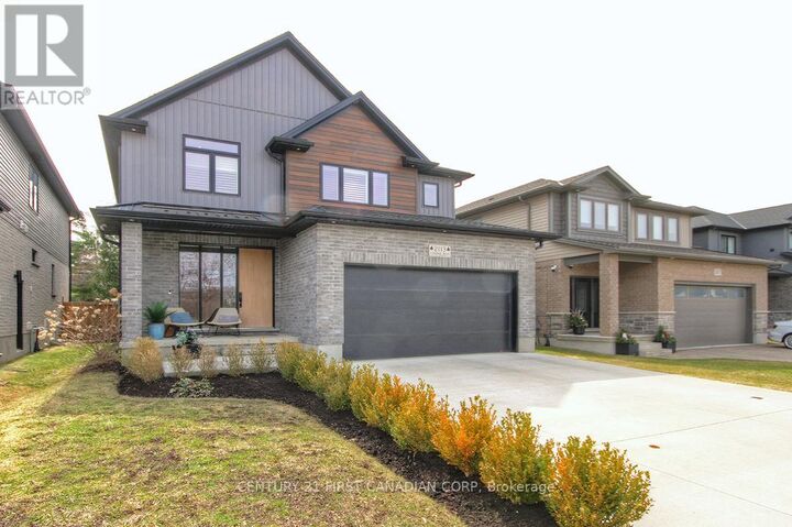 Property Photo:  2113 Linkway Boulevard  ON N6K 0K8 