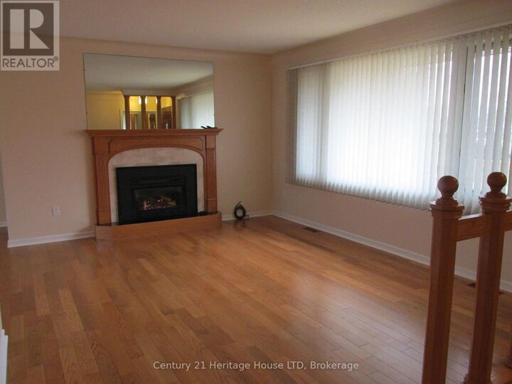 Property Photo:  6 East Hampton Road  ON L2T 3E1 