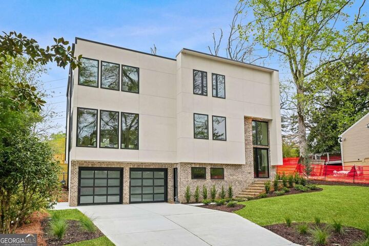 Property Photo:  1260 Kingsley Circle NE  GA 30324 