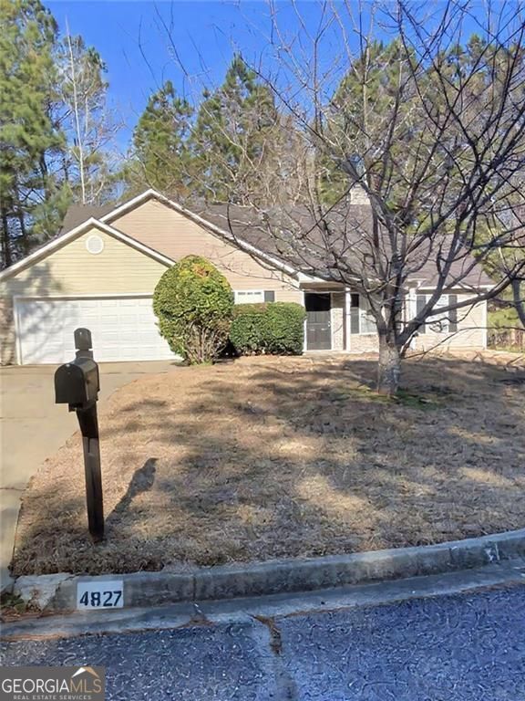 Property Photo: 4827 Wolfcreek View GA 30349