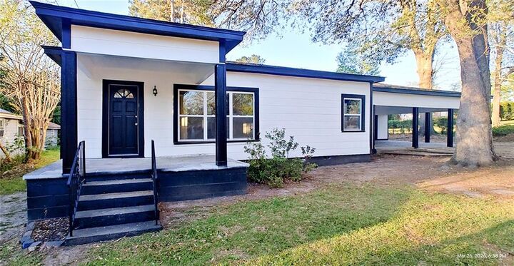 Property Photo:  112 Arkansas Street  LA 71483 