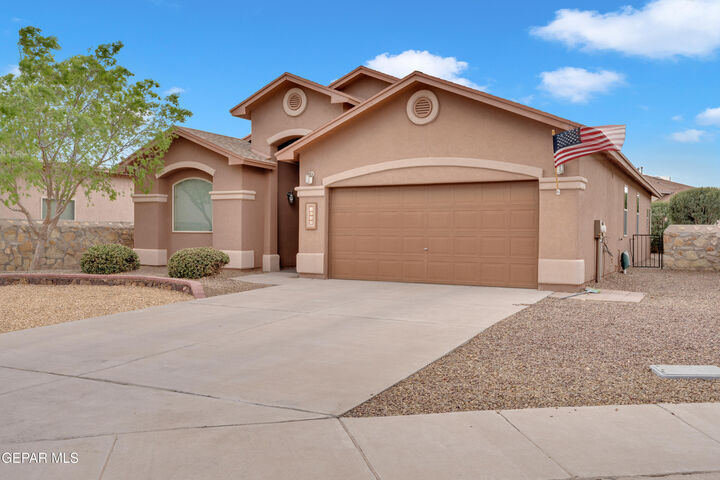 Property Photo: 1629 Sora Way TX 79911
