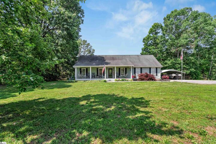 Property Photo: 103 Michael Drive SC 29306