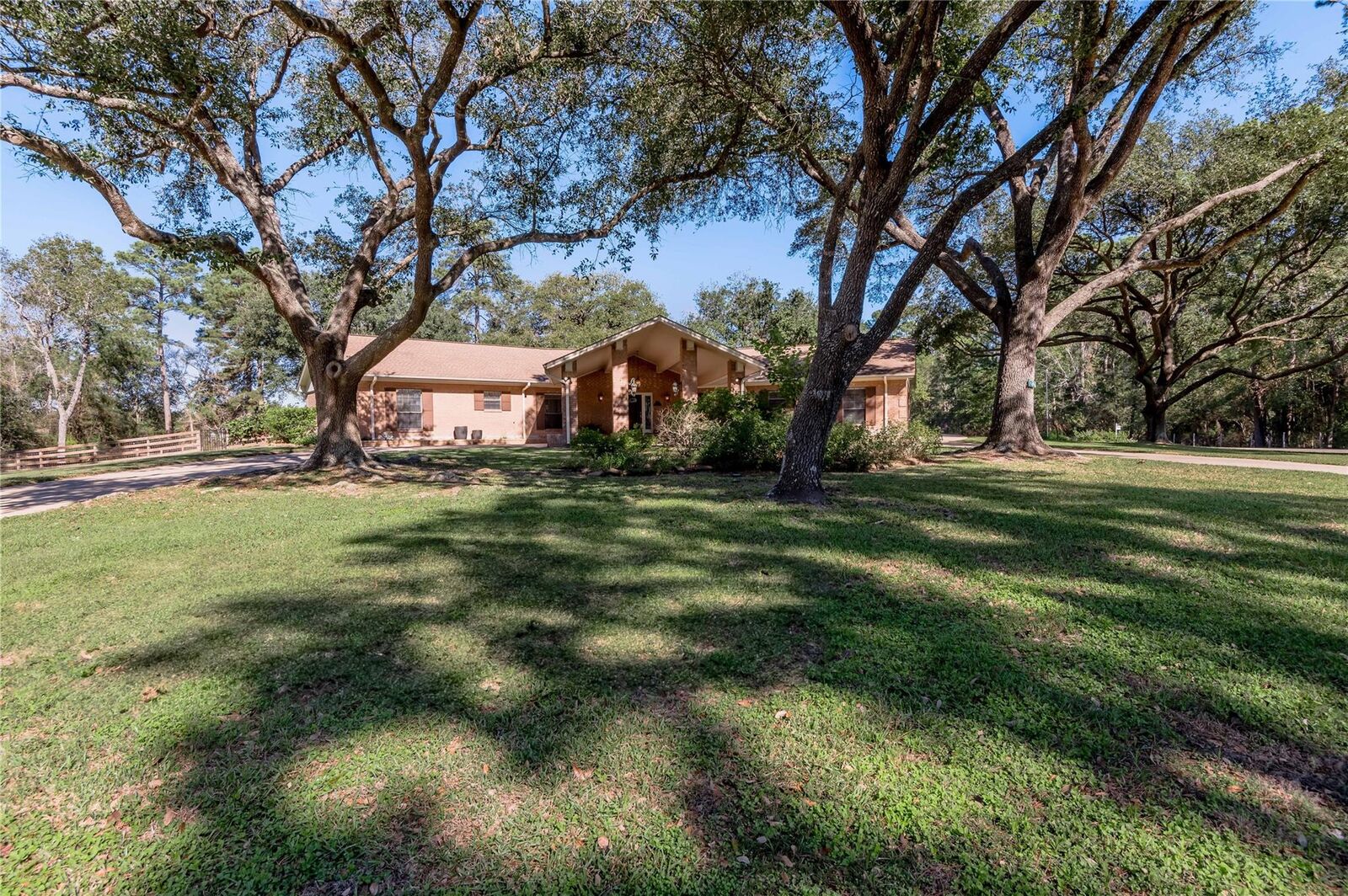 Property Photo:  22 Timberwilde  TX 77340 