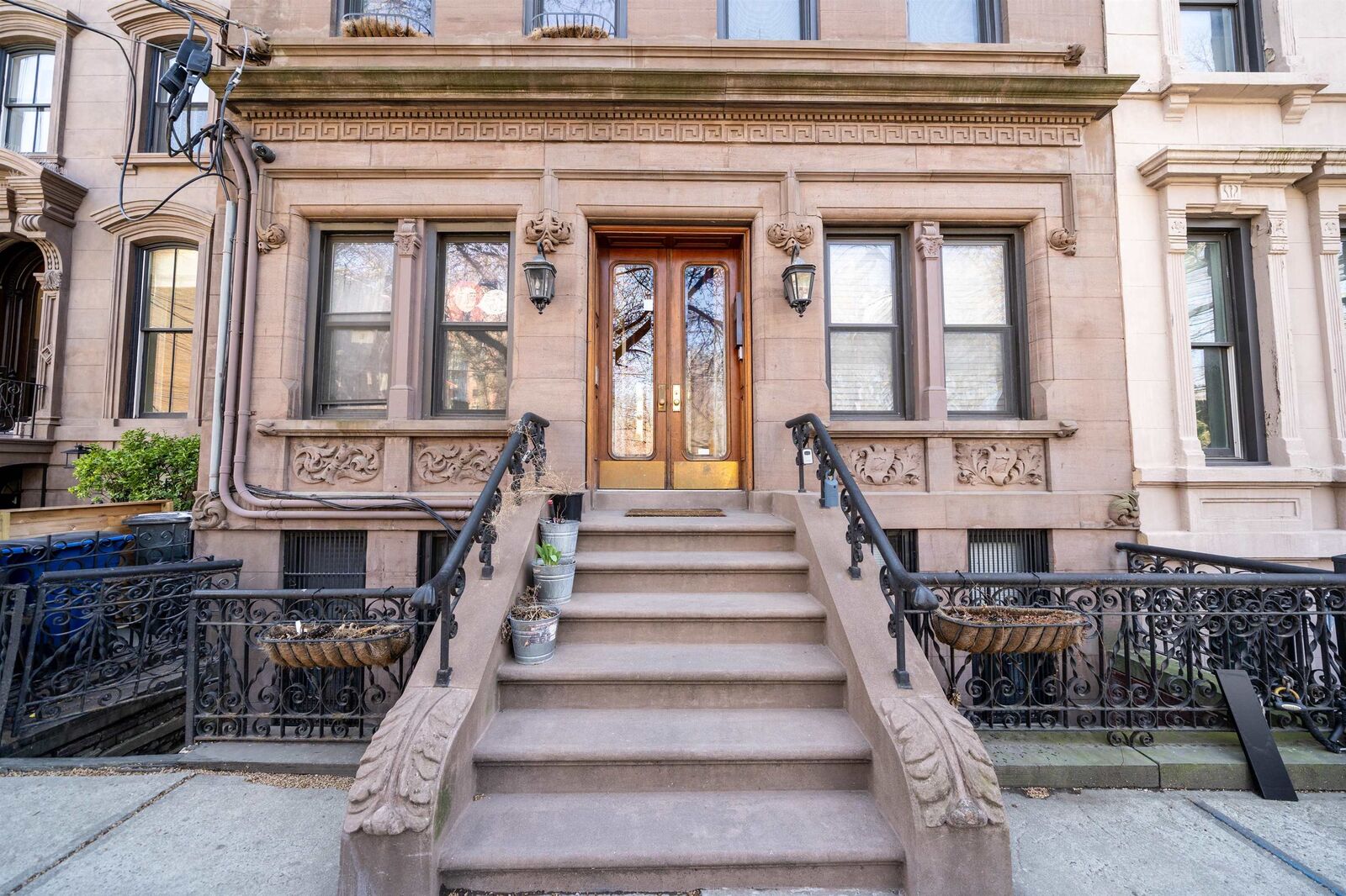 Property Photo:  253 8th St 2 L  NJ 07302 