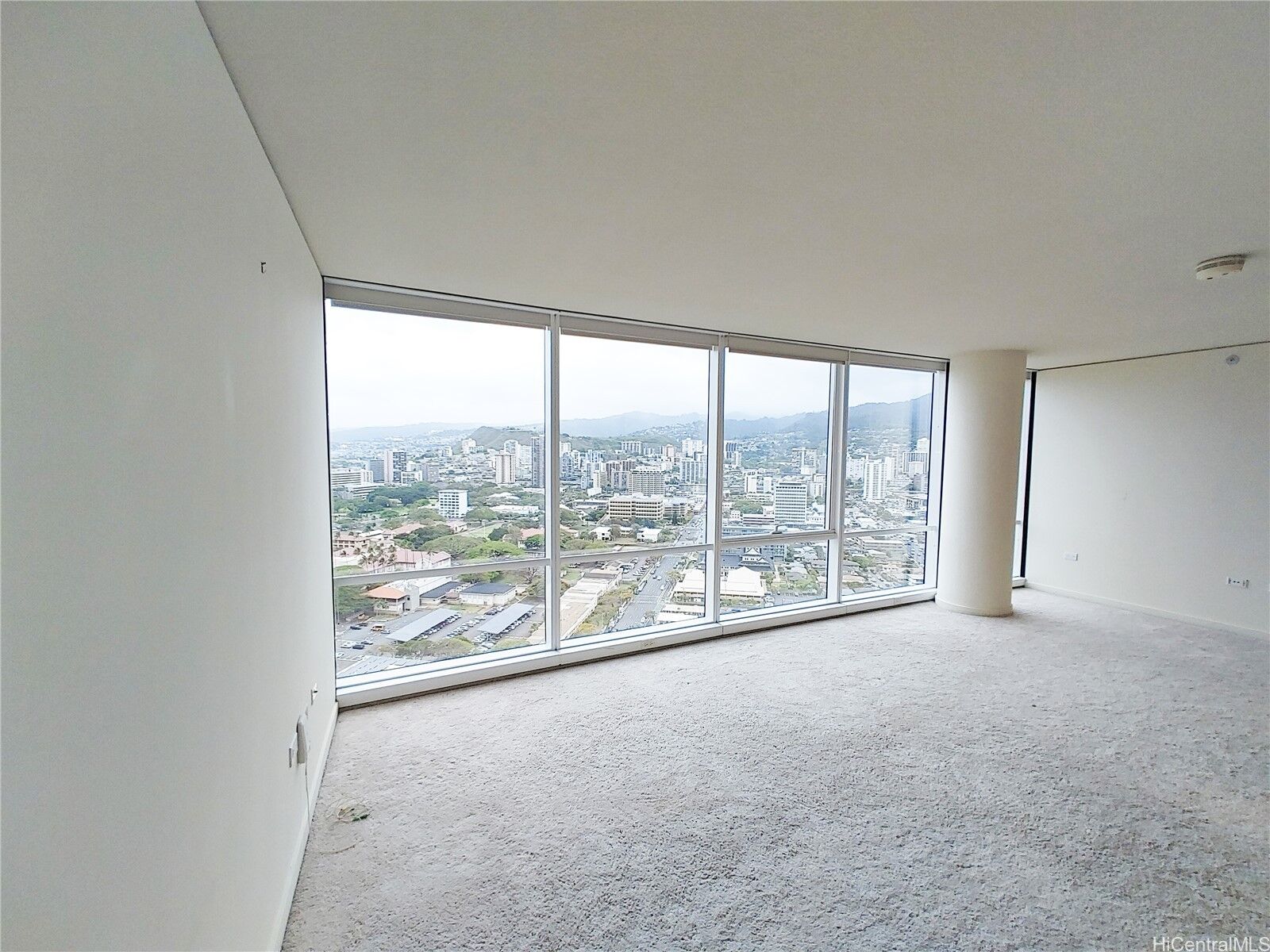 Property Photo: 1288 Kapiolani Boulevard 3301W HI 96814