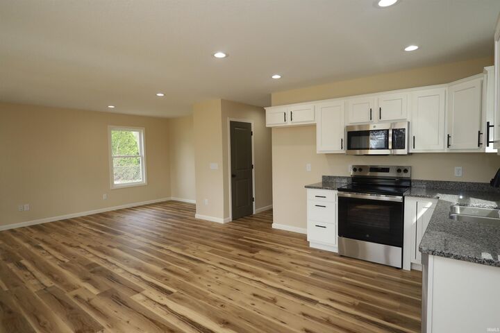 Property Photo:  1916 W 4th Street  IN 46808 