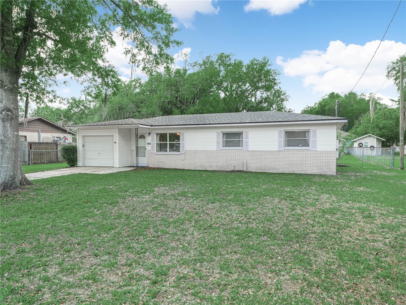 Property Photo:  2805 Blain Acres Road  FL 33563 