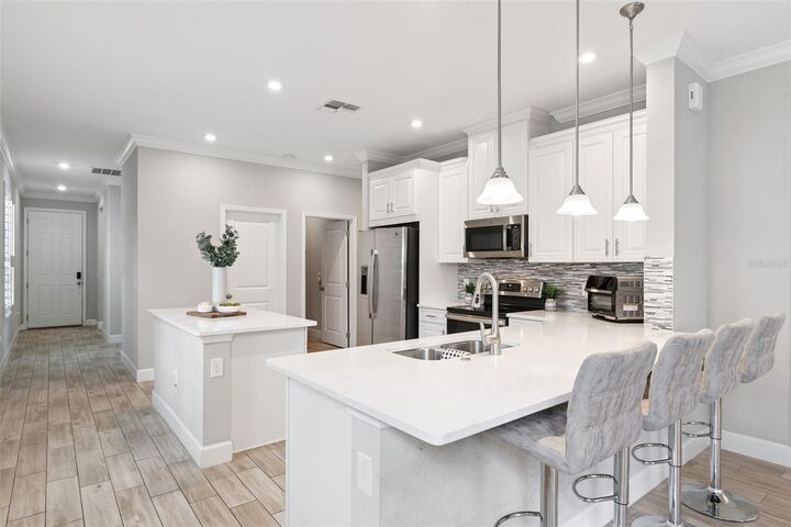 Property Photo:  1174 Wildmeadow Run  FL 32792 