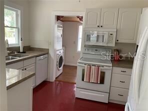 Property Photo: 525 Bay Street FL 34698