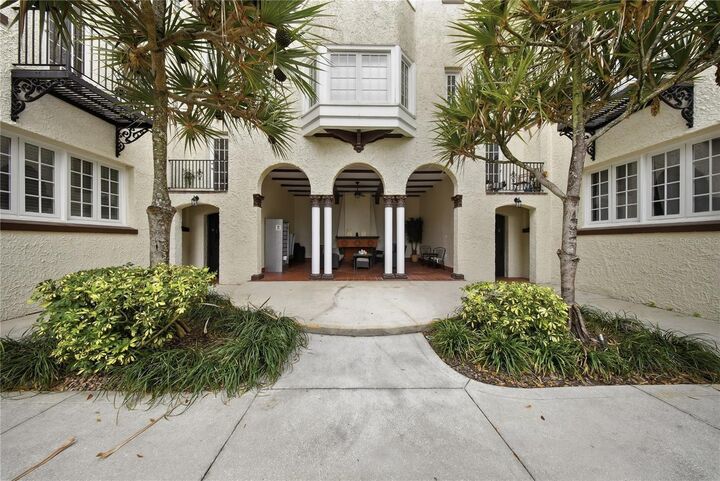 Property Photo: 2117 W Dekle Avenue G1 FL 33606