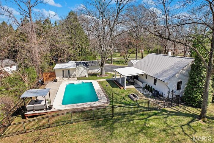 Property Photo: 724 Schwarz Road IL 62025