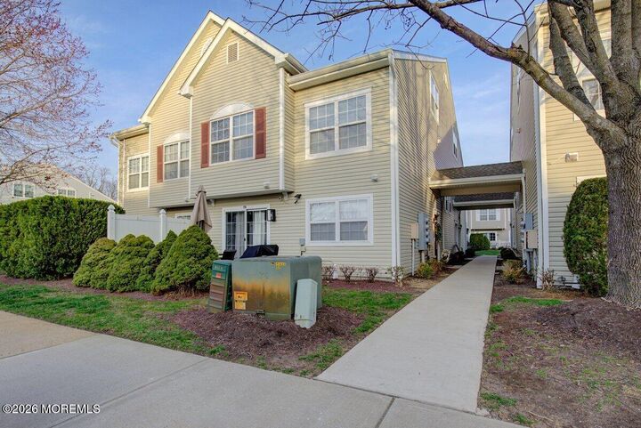 Property Photo:  76 Shinnecock Hills Court  NJ 07731 