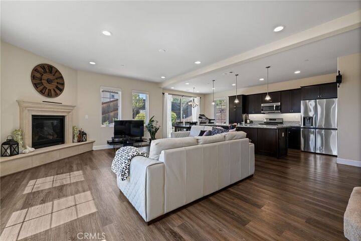 Property Photo: 3003 Arezzo Drive CA 93401