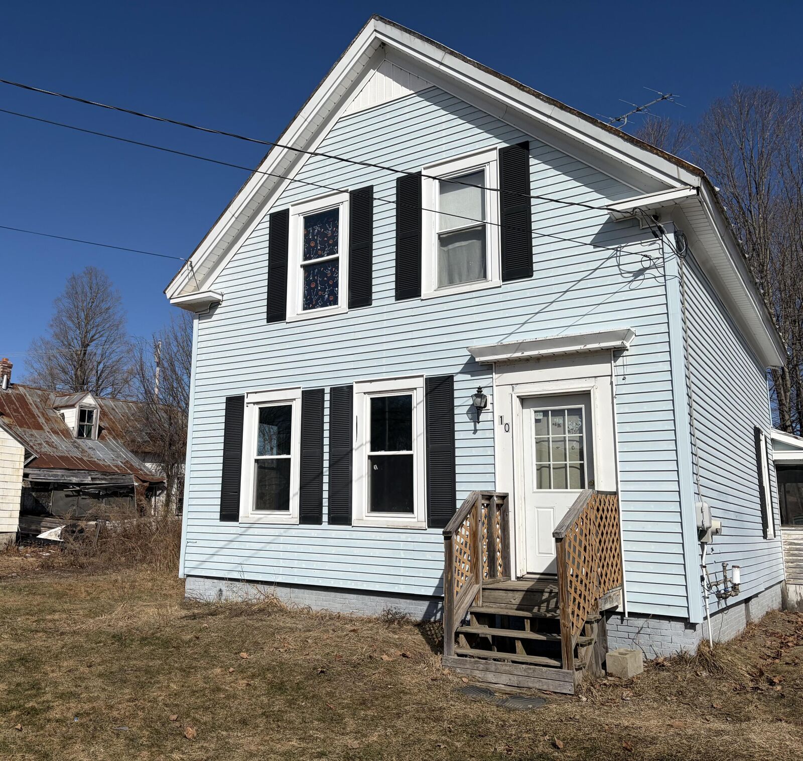 Property Photo:  10 Madison Street  ME 04958 
