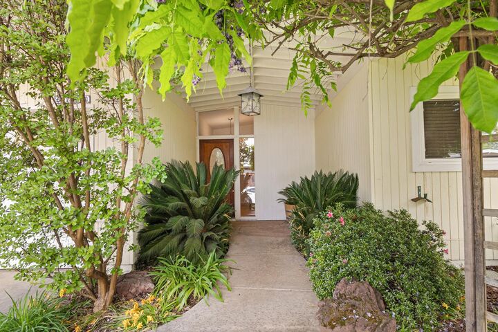 Property Photo:  5720 River Oak Way  CA 95608 