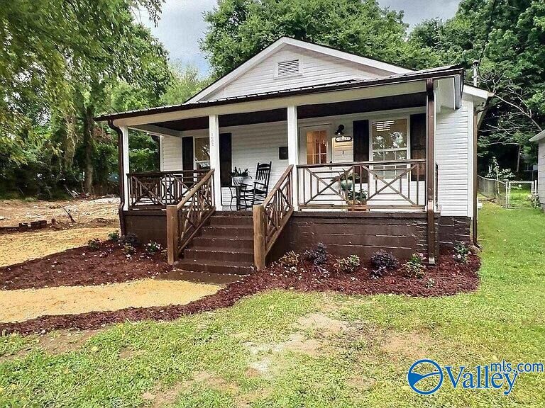 Property Photo:  1602 Rison Avenue NE  AL 35801 