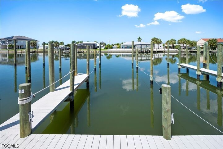 Property Photo:  18034 San Carlos Boulevard 103  FL 33931 