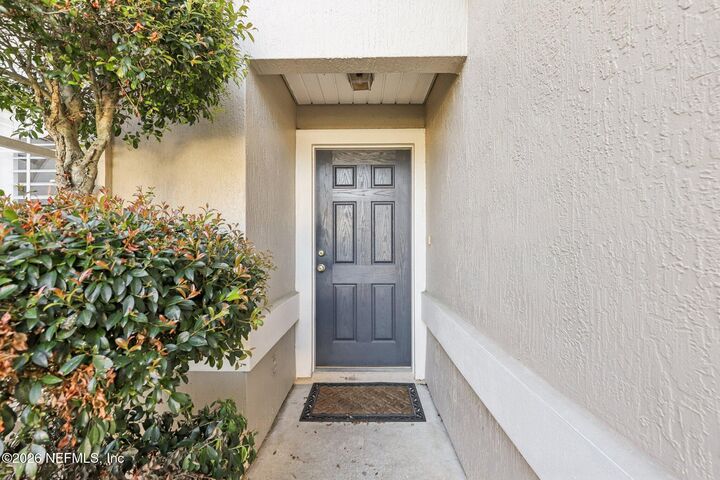 Property Photo:  2370 Wood Hollow Lane B  FL 32003 