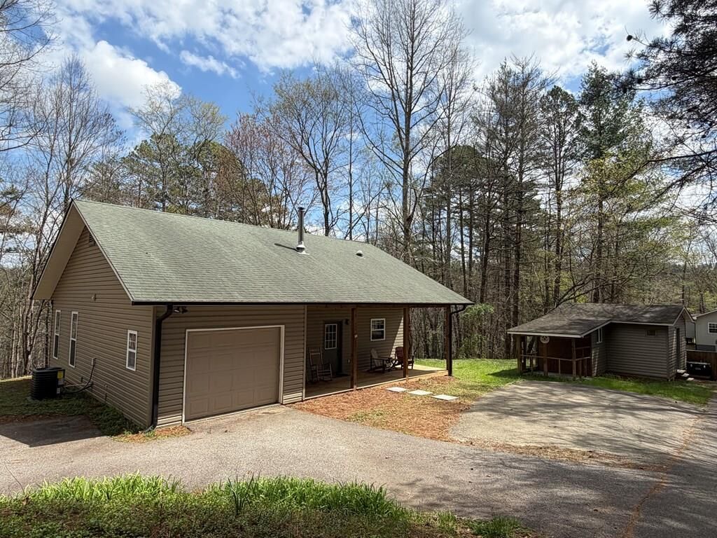 Property Photo:  365 Ruby Lane  GA 30559 