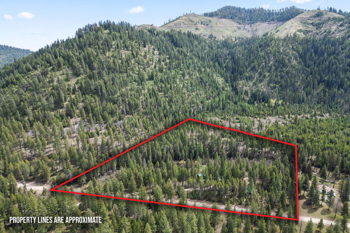 Property Photo: 4166 Grouse Creek Rd. WA 99148