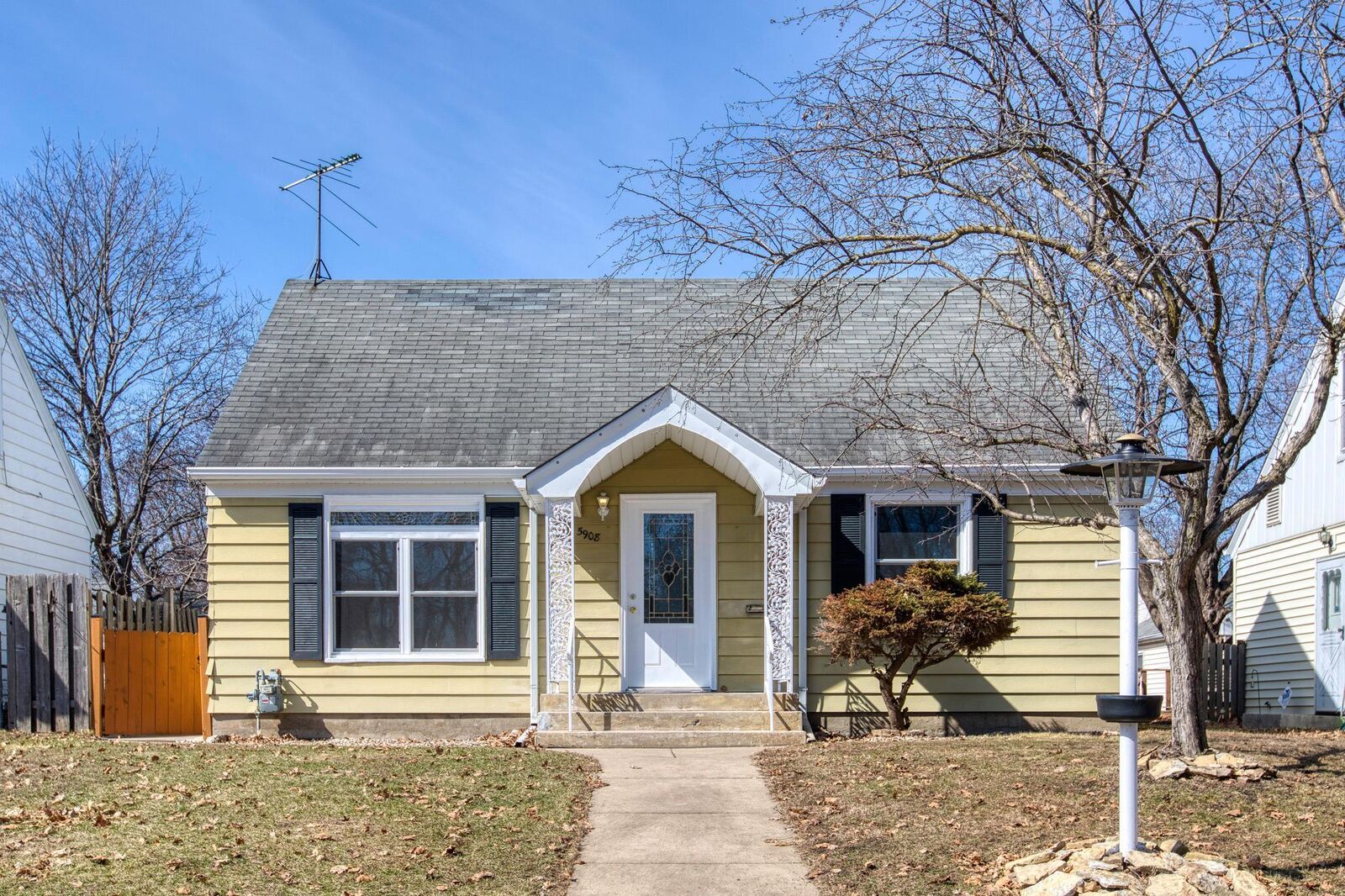 Property Photo:  5908 Thomas Avenue S  MN 55410 