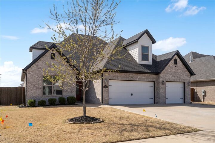 Property Photo: 5500 W Lakewood Drive AR 72758