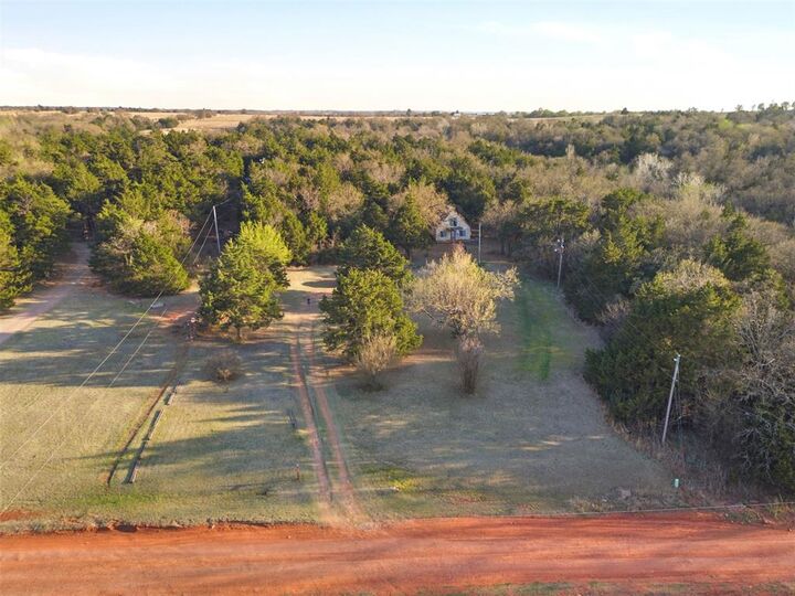 Property Photo:  3417 Two Creeks Road  OK 73044 