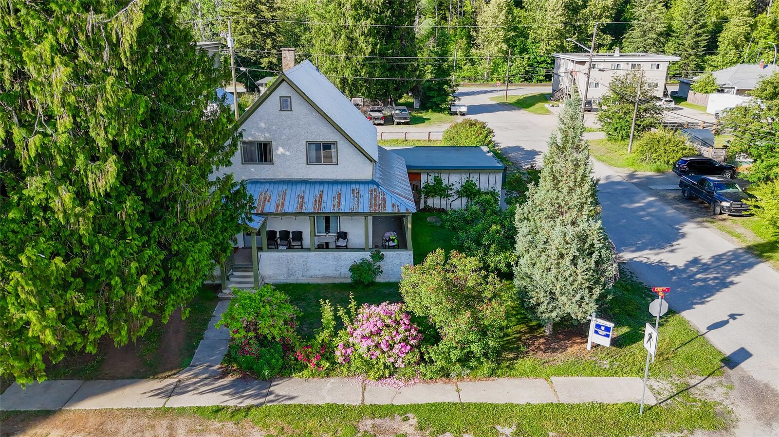 Property Photo: 1202 First Street BC V0E 2S0