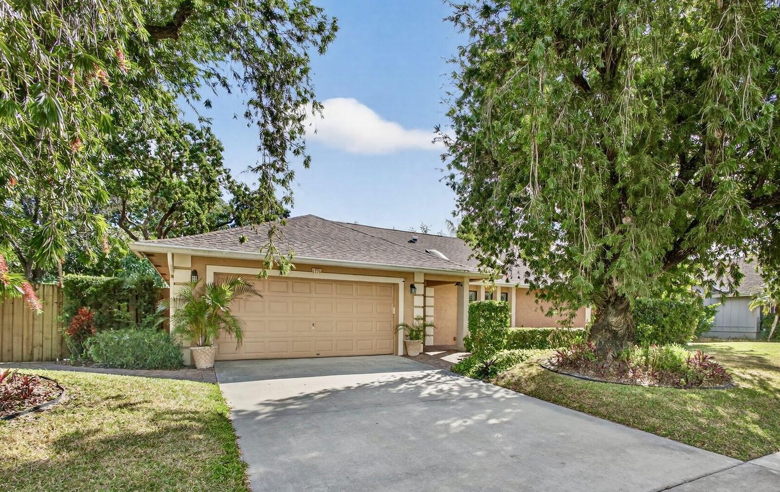 Property Photo:  1776 The 12th Fairway  FL 33414 