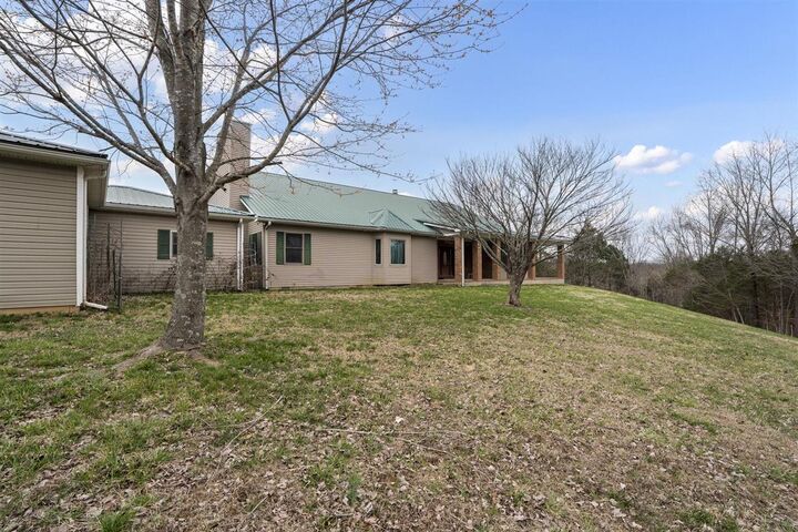 Property Photo:  3812 Mitchell Weaver Road  KY 42164 
