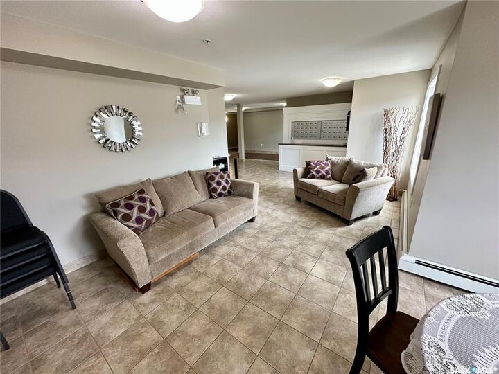 Property Photo: 820 5th Street NE 205 SK S4H 2V2
