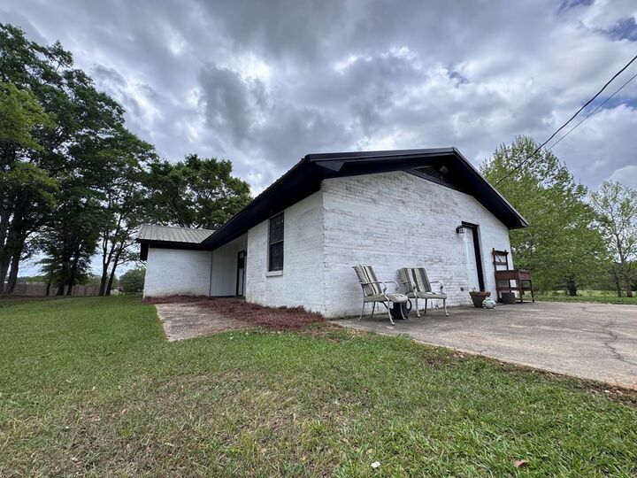 Property Photo:  2501 Bethlehem Road  AL 36350 