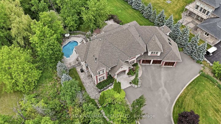 Property Photo:  206 Churchill Avenue  ON L7B 0G9 