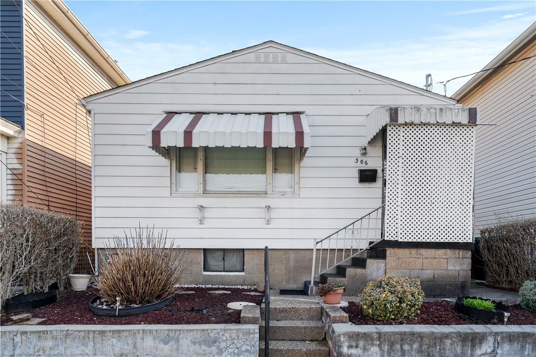 Property Photo:  306 Allegheny St  PA 15084 