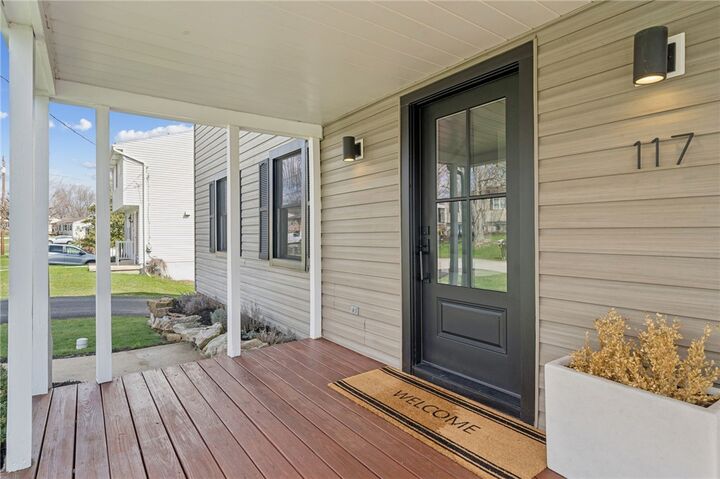 Property Photo:  117 Mohawk Drive  PA 15601 