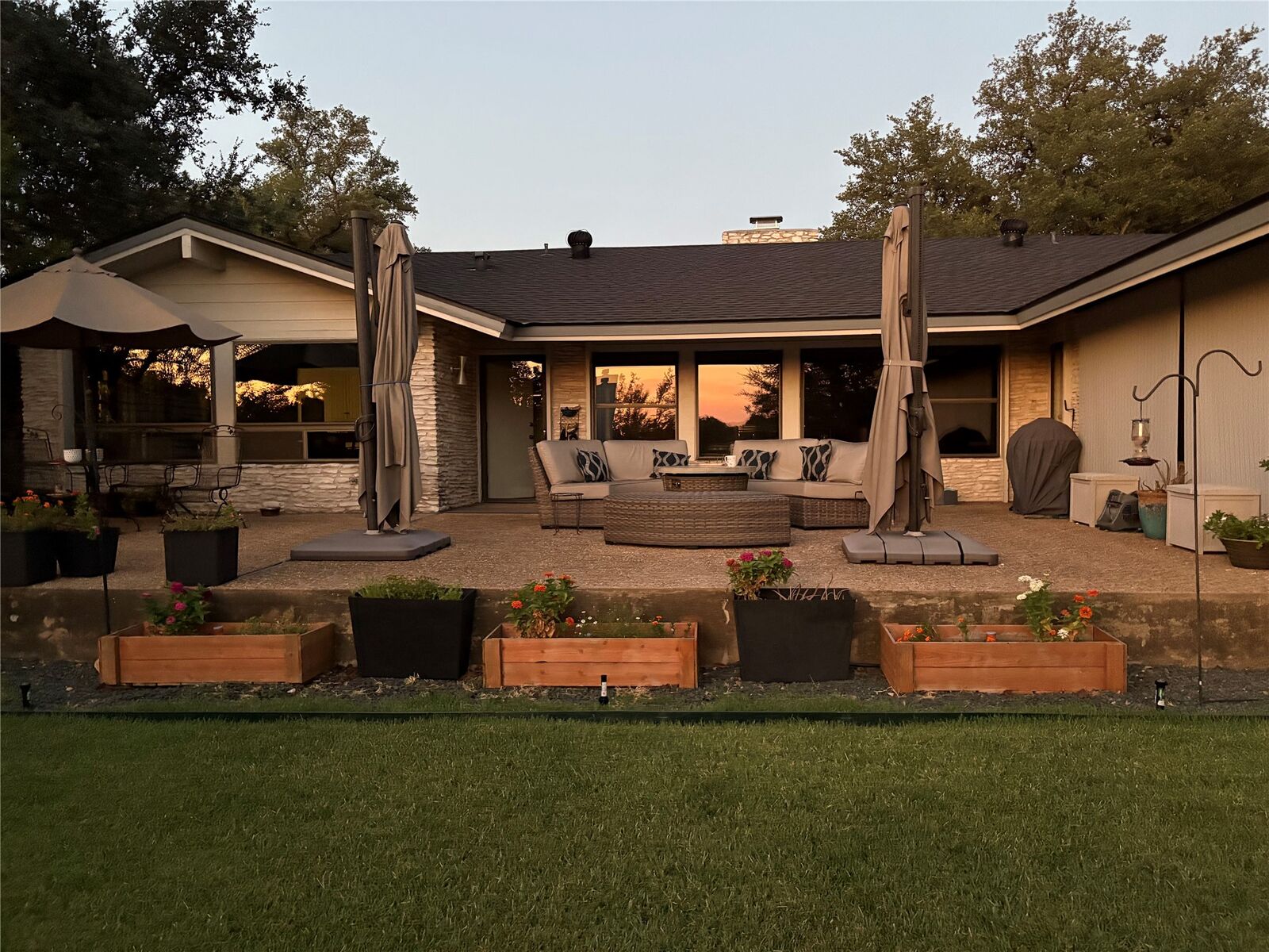 Property Photo:  105 Melody Street  TX 78734 