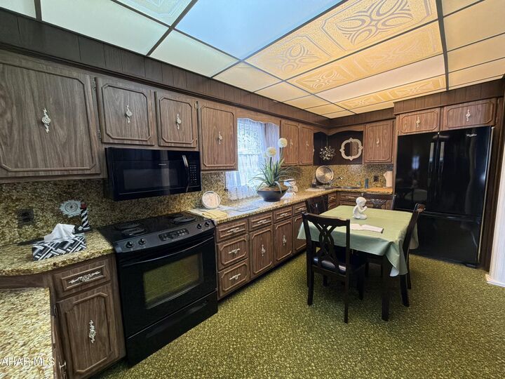 Property Photo:  425 5th Street  PA 16686 