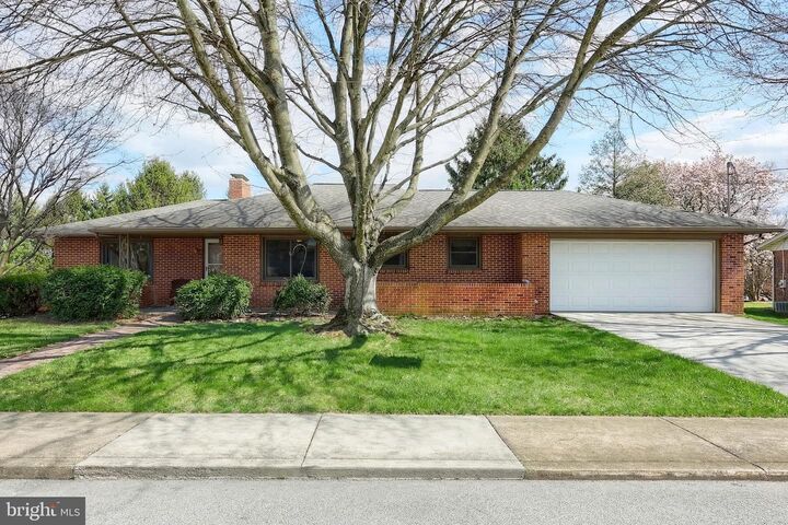 Property Photo:  223 N 3rd Street  PA 17349 