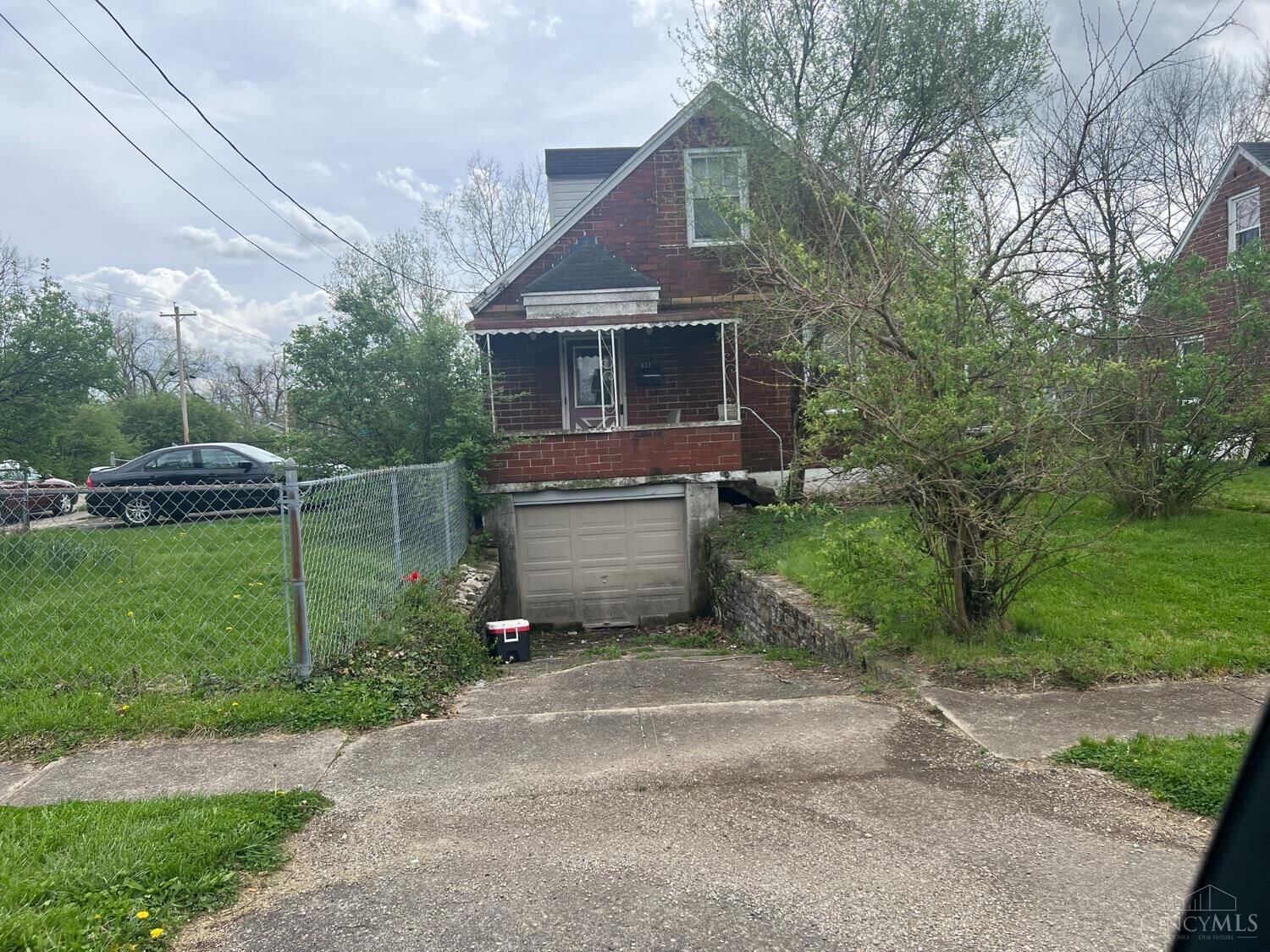 Property Photo:  837 Matthews Drive  OH 45215 